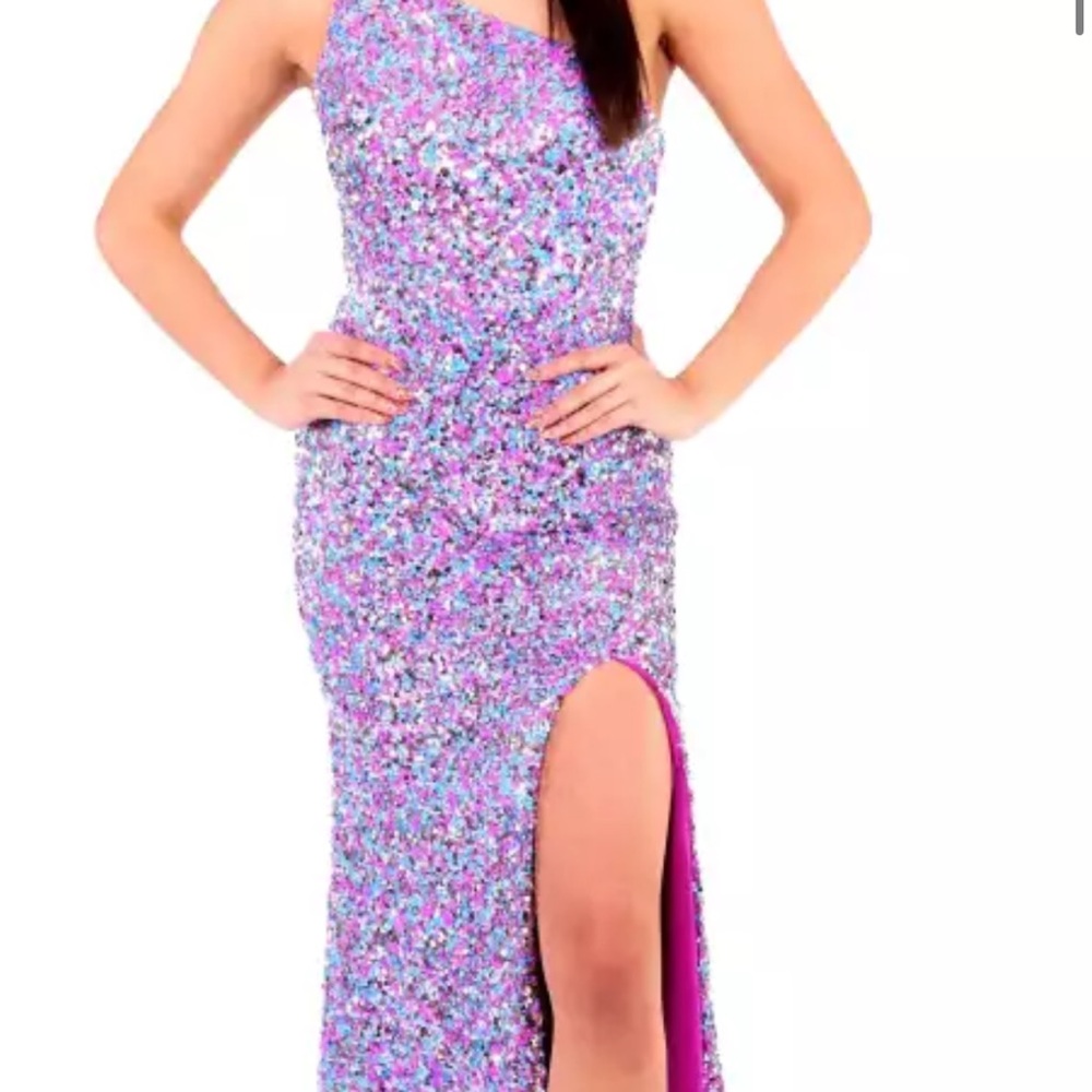 Elegant One-Shoulder Sequin Prom Dress in Purple